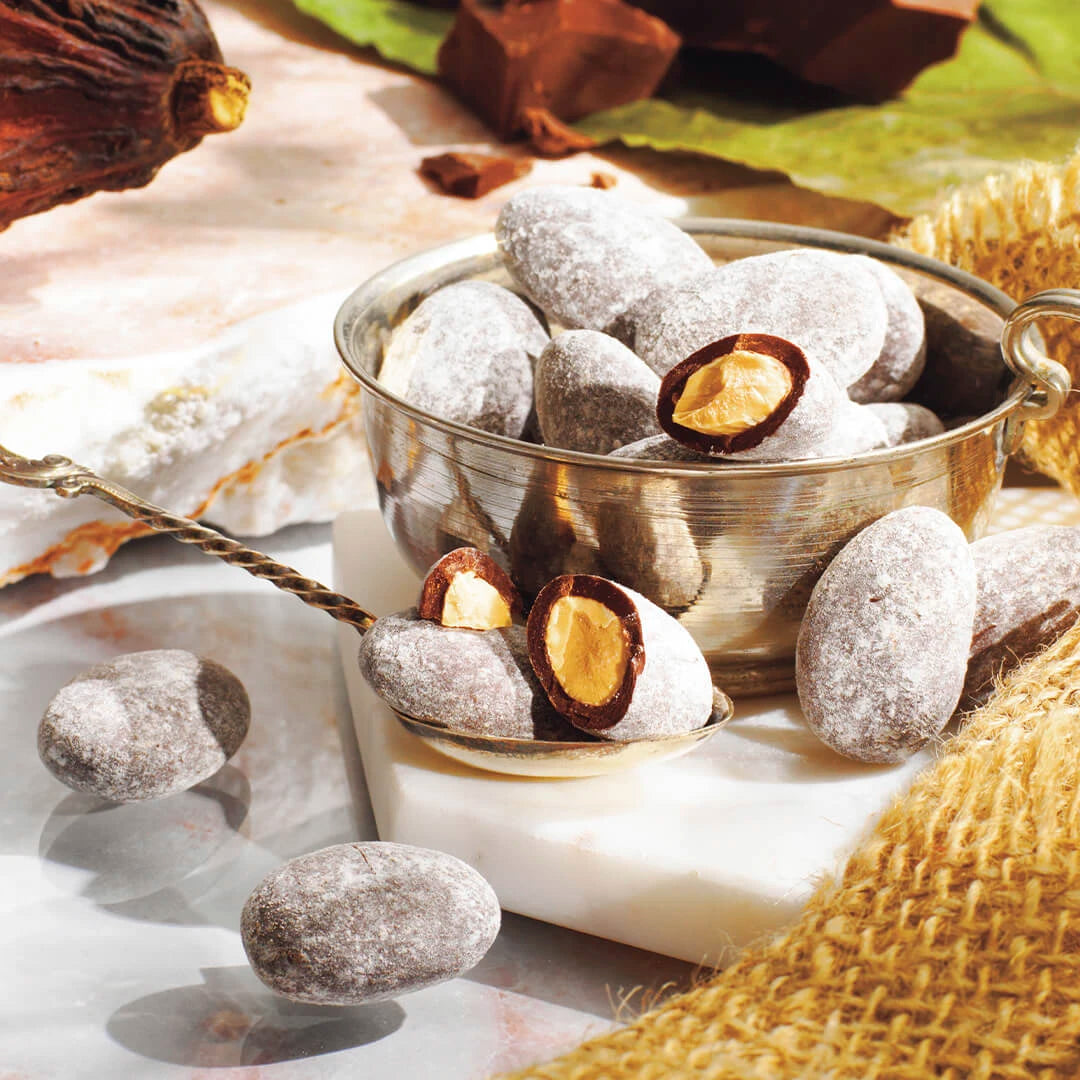 Amande Chocolat "ROYCE' Farm to Bar"