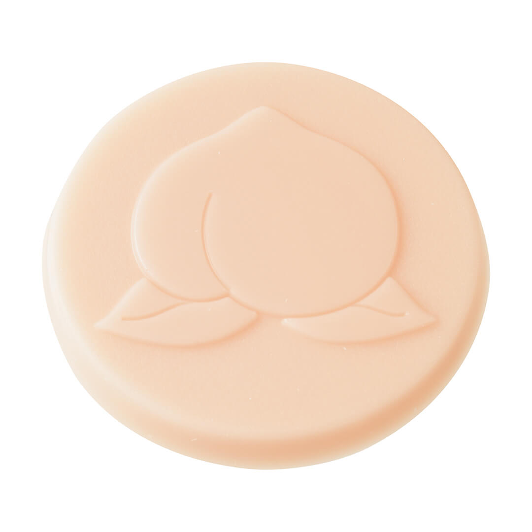 ROYCE' Chocolate - Hakutouberry & Hakutouwhite Chocolate - Image shows a light pink chocolate disc embossed with a peach-shaped pattern.